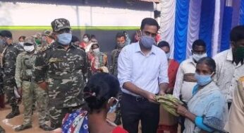শীতে দুঃস্থ মানুষের পাশে দাঁড়াল ঝাড়গ্রাম জেলা পুলিশ