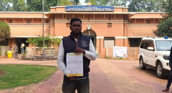 কুড়মালি ভাষায় প্রাথমিক স্তর থেকে পঠনপাঠন সহ ৪ দফা দাবিতে ঝাড়গ্রামে DM-র মাধ্যমে মুখ্যমন্ত্রীকে ডেপুটেশন