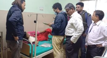 পেটের যন্ত্রণা নিয়ে ঝাড়গ্রাম গভমেন্ট মেডিকেল কলেজ ও হাসপাতালে পরীক্ষা দিচ্ছেন উচ্চ মাধ্যমিক পরীক্ষার্থী