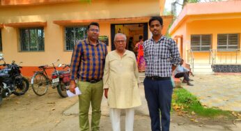 ঝাড়গ্রাম জেলা আইনি পরিষেবা কর্তৃপক্ষের কার্যালয়ে অভিযোগ জানানোর মাত্র ১৩ দিনের মধ্যেই সমস্যার সুরাহা হলো প্রাক্তন শিক্ষকের