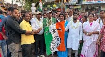 বিজেপি ভাঙন বেলপাহাড়ীতে ,১০০জন যোগদান তৃণমূল কংগ্রেস দাবি জেলা সভাপতি দুলাল মুর্মুর