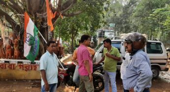 সকাল সকাল ঝাড়গ্রাম স্টেশনে জনসংযোগ